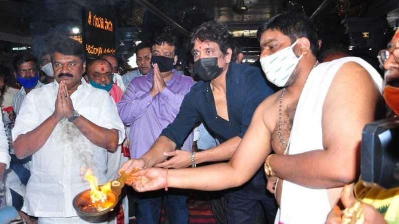 'గరుడవేగ' డైరెక్టర్‏తో నాగార్జున కొత్త సినిమా షూరు.. క్లాప్ కొట్టి స్టార్ట్ చేసిన తెలంగాణ మంత్రి తలసాని..