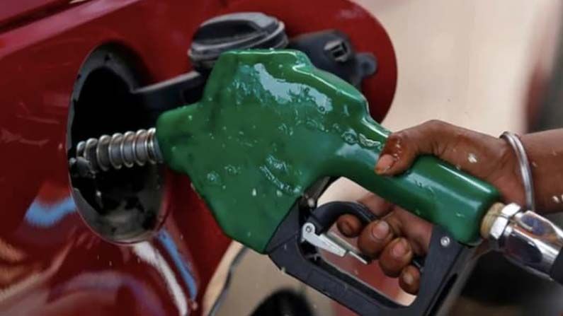 Petrol Diesel Price Today: స్థిరంగా కొనసాగుతున్న పెట్రోల్ డీజిల్ ధరలు.. ఏపీలో మాత్రం కనిపిస్తున్నపెరుగుదల..