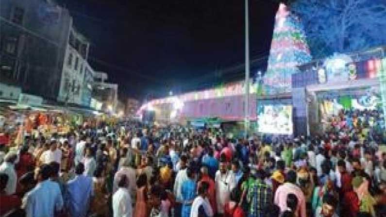 Temple Says Its Hundi Full:  రాజన్న ఆలయంలో నిండిన హుండీలు .. కానుకలు ఎక్కడ సమర్పించాలో తెలియక భక్తుల ఇబ్బందులు