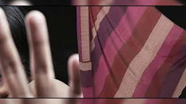 Crime News: తప్పతాగి రోజూ హల్చల్ చేస్తున్న భర్త.. భార్య ఏం చేసిందో తెలిస్తే షాక్ అవుతారు.!
