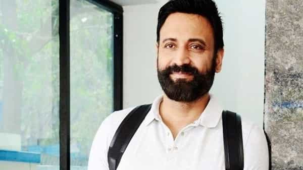ఆ ఆఫర్ నాకే ముందు వచ్చింది. అయితే బన్నీ కాకుండా నేను చేస్తే అట్టర్ ఫ్లాప్ అయ్యేదంటున్న అక్కినేనివారబ్బాయి