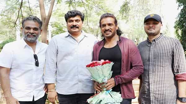 వరుణ్ తేజ సినిమా కోసం హైదరాబాద్ వచ్చిన కన్నడ సూపర్ స్టార్.. ఇంతకీ ఆయన ఎవరో తెలుసా..