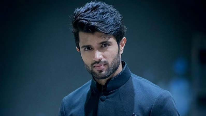 Vijay Deverakonda : శరవేగంగా విజయ్ దేవరకొండ 'లైగర్' షూటింగ్.. హిందీ వర్షన్ కు సొంతంగా డబ్బింగ్ చెప్పనున్న క్రేజీ హీరో..?