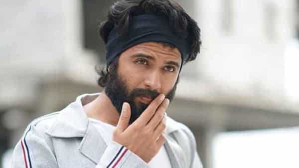vijay devarakonda: అభిమాని మృతి.. కన్నీళ్లు పెట్టుకున్న విజయ్ దేవరకొండ..