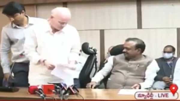 వైరల్ అవుతున్న వైసీపీ ఎంపీల ఆఫ్ ద రికార్డ్ వీడియోపై బాలశౌరి రియాక్షన్, లోకేశ్ పిచ్చి ట్వీట్లు మానుకోవాలని కామెంట్