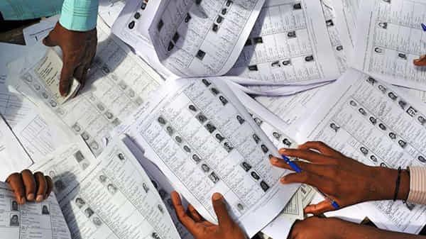 AP Municipal Elections 2021 : సాగర నగరం విశాఖపట్నంలో జోరుగా పోలింగ్, నేతల మాటల్లో ప్రధానంగా వైజాగ్ స్ట్రీల్ అంశం