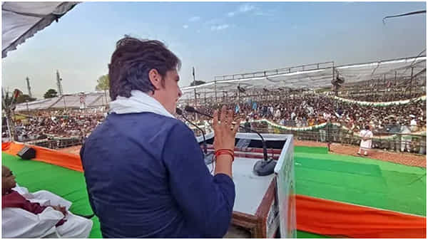 ఆశలు వదలకండి, 100 వారాలు, నెలలు గడిచినా మీ ఆందోళనకు మా మద్దతు, ప్రియాంక గాంధీ
