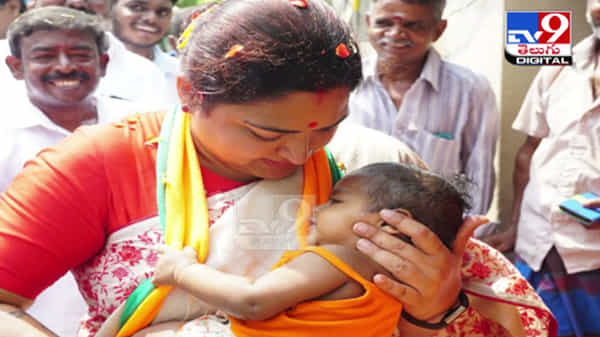 ఓటర్లకు అదిరిపోయే హామీలు...!! థౌజండ్ లైట్స్ నియోజకవర్గంలో వెలుగులు విరజిమ్ముతోన్న ఖుష్భూ.. వీడియో
