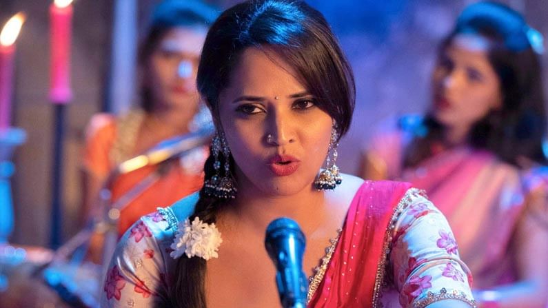 Anasuya: ఐటెం సాంగ్‌కు సరికొత్త అర్థం చెప్పిన అందాల యాంకర్‌.. నెటిజెన్‌కు క్లాస్‌ పీకిన అనసూయ..