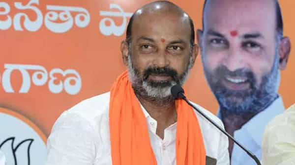 Ayushman Bharat: తెలంగాణ ప్రభుత్వ నిర్ణయాన్ని స్వాగతించిన బండి సంజయ్.. ఆలస్యంగానైనా.. అంటూ ట్విట్