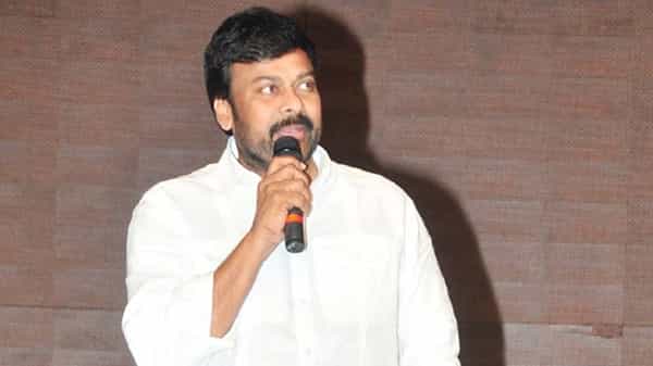 Chiranjeevi : చిరంజీవి గురించి వచ్చిన వార్తలన్నీ పచ్చి అబద్ధం.. ఎఐసిసి, ఎపిసిసి స్పష్టీకరణ