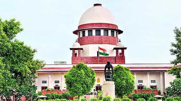Electoral Bonds: ఎలక్టోరల్ బాండ్ల విక్రయంపై సుప్రీం కోర్టు కీలక తీర్పు.. స్టే విధించలేమంటూ స్పష్టీకరణ..