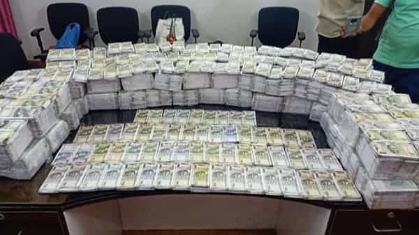 Fake Currency: అంతా జిరాక్స్ డబ్బే.. ఆంధ్రా - ఒడిషా సరిహద్దుల్లో 7.9 కోట్ల నకిలీ కరెన్సీ పట్టివేత