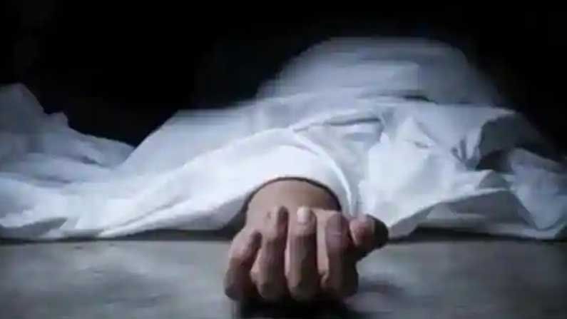 Man Commits Suicide: ఆమె పోలీస్.. అతను వాలంటీర్.. వారిద్దరూ ఇష్టపడి పెళ్లి చేసుకున్నారు.. అంతలోనే విషాదం..