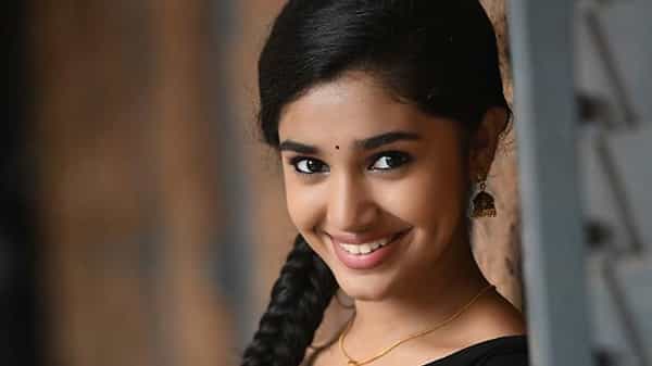 Krithi shetty: అందాల కృతి అద్భుత టాలెంట్.. బేబమ్మ క్లాసికల్ డ్యాన్స్ చూస్తే ఫిదా అవ్వాల్సిందే..
