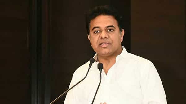 Telangana Minister KTR : బీజేపీ నేతలు వాటిపై ప్రశ్నించరేం?.. సంచలన వ్యాఖ్యలు చేసిన మంత్రి కేటీఆర్..