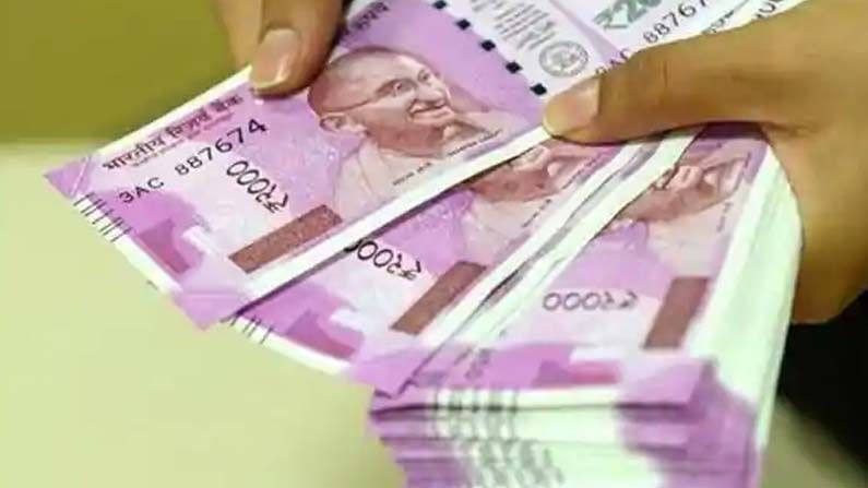 7th Pay Commission: కేంద్ర ప్రభుత్వ ఉద్యోగులకు శుభవార్త.. జులై 1, 2021 నుంచి పెంచిన డీఏ అమలు.. ప్రకటించిన ఆర్థిక మంత్రి..