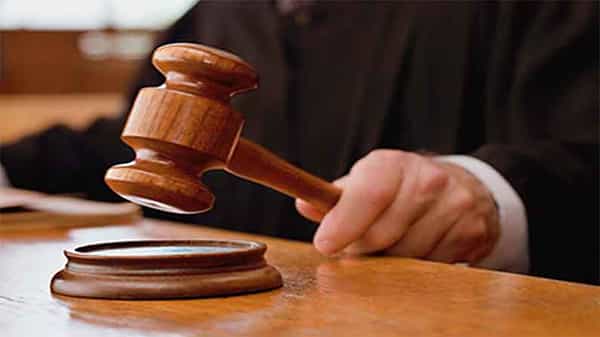 Madras High Court: కారుణ్య నియామకంలో హైకోర్టు ధర్మాసనం సంచలన తీర్పు.. మరణించిన వ్యక్తి ఉద్యోగానికి పోటీపడ్డ కోడలు, కూతురు..!