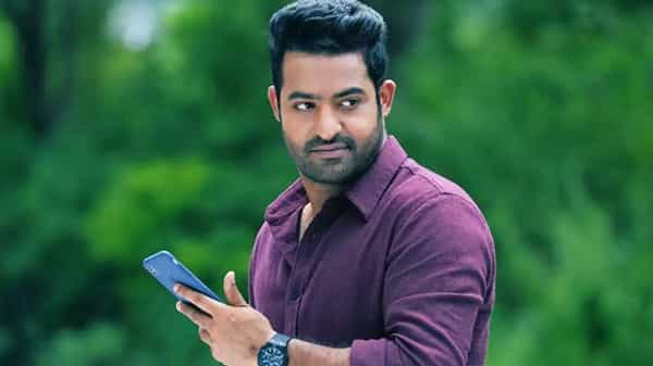 NTR: ఇటలీ నుంచి కొత్త కారును దిగుమతి చేసుకుంటున్న ఎన్టీఆర్.? ధర ఎంతో తెలిస్తే షాక్ అవ్వాల్సిందే..