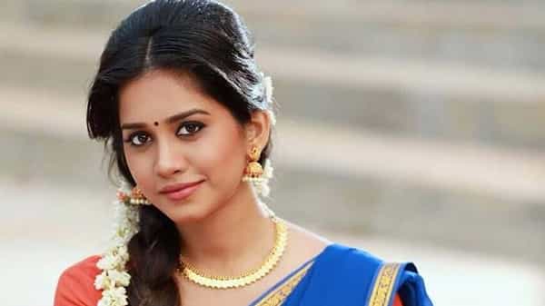 Nabha Natesh: అక్కినేని హీరోతో జతకట్టనున్న ఈస్మార్ట్ బ్యూటీ..? ఈ సినిమాతోనైనా ట్రాక్ ఎక్కేనా..