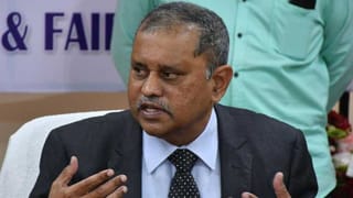 ఎమ్మెల్యే కానివాడు ఏకంగా సీఎం కుర్చీ ఎక్కుతాడట.. పవన్ కళ్యాణ్‌పై వైసీపీ ఎంపీ ఘాటు వ్యాఖ్యలు