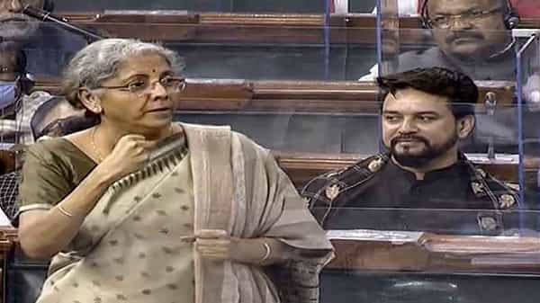 విశాఖపై మరోసారి క్లారిటీ ఇచ్చిన కేంద్రం.. నష్టాలను పూడ్చుకునేందుకు కఠిన నిర్ణయం తప్పదన్న నిర్మలా సీతారామన్