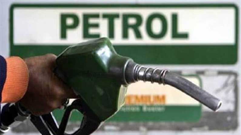 Petrol-Diesel Rates Today: వాహనదారులకు షాకిస్తున్న పెట్రోల్‌, డీజిల్‌ ధరలు.. తాజాగా తెలుగు రాష్ట్రాల్లో ఎలా ఉన్నాయంటే...