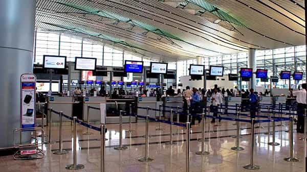 Shamshabad Airport : మరో ఘనత సాధించిన శంషాబాద్ విమానాశ్రయం.. దీంతో ప్రయాణికులకు మరిన్ని సేవలు.. ఏంటో తెలుసా..