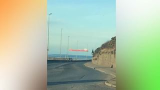 మయన్మార్‌లో కొనసాగుతున్న ఆందోళనలు.. సైన్యాన్ని అడ్డుకునేందుకు మహిళల వినూత్న ప్రయోగం..!