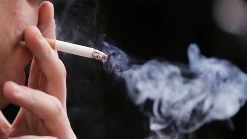 Smoking In Train: ఇకపై రైళ్లలో సిగరేట్ తాగితే అంతే సంగతులు.. కీలక నిర్ణయం తీసుకున్న భారత రైల్వే శాఖ..