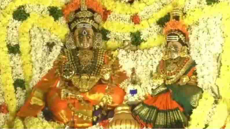 Srikalahasti Temple: మహాశివరాత్రి పర్వదినం.. సర్వాంగ సుందరంగా ముస్తాబైన శ్రీకాళహస్తీశ్వరాలయం.. భారీగా తరలివస్తున్న భక్తులు..