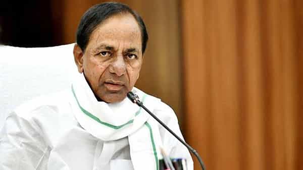 CM KCR: లాక్డౌన్పై ప్రజాప్రతినిధులకు సీఎం కేసీఆర్ ఫోన్.. తదుపరి నిర్ణయంపై సంకేతాలు ఇలా!