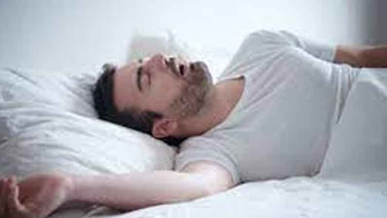 Tips to Reduce Snoring : మీరు గురక పెడతారా..! అయితే వీటిని పాటించి విముక్తి పొందండి..