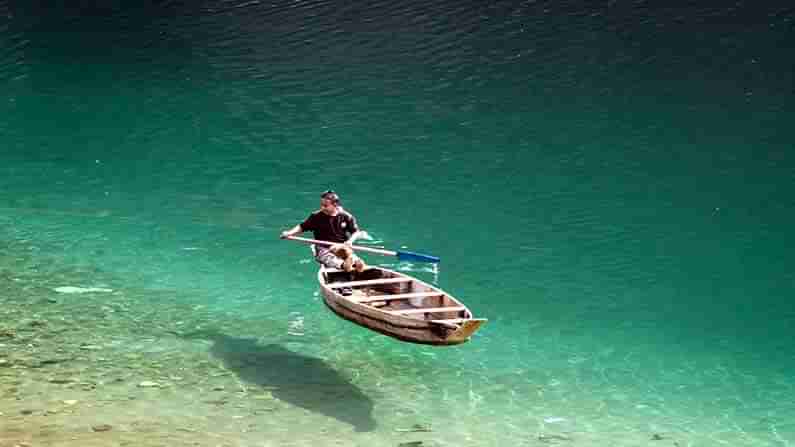 Crystal Clear River : ఆ నది అడుగు భాగంలో రాళ్లు, చేపలను కూడా స్పష్టంగా చూడొచ్చు.. అంత స్వచ్ఛమైన నది ఎక్కడుందంటే..!