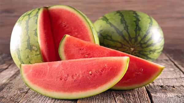 Watermelon: పుచ్చకాయ ప్రతి రోజు తీసుకుంటే ఎన్నో రోగాలు దూరమవుతాయి.. అవేంటో తెలిస్తే తినకుండా ఉండలేరు