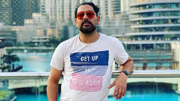 Yuvraj Singh: ఇన్స్టాగ్రామ్లో యువరాజ్ సింగ్ హల్చల్.. సరికొత్త గెటప్లో ఫోటో పోస్ట్.. కామెంట్స్తో రఫ్పాడుకున్న ప్రముఖులు..