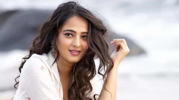 AnushkaShetty : కంటెంట్ ఉన్న సినిమాలనే ఎంచుకుంటున్న అనుష్క.. త్వరలో ఆ సినిమా రీమేక్లో స్వీటీ..