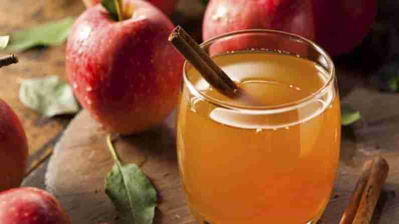 Helath Benefits of Apple Tea : యాపిల్ తొక్కలతో కూడా టీ చేసుకోవచ్చు.. ఈ టీ తాగితే అమ్మాయి చర్మ మెరవడం ఖాయం..