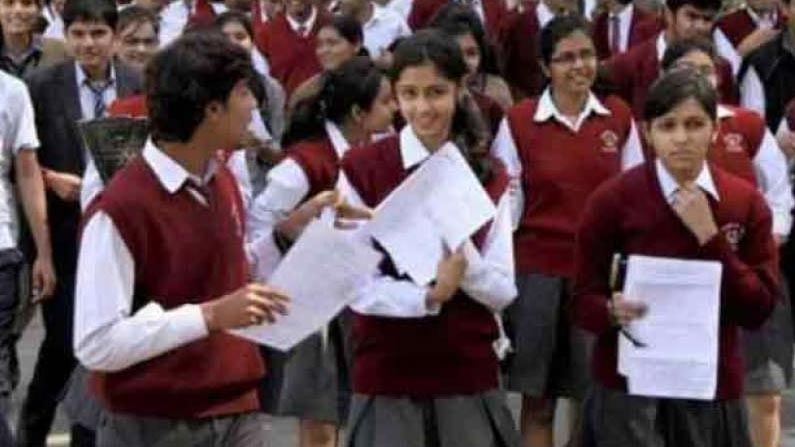 Cancel Board Exams 2021: మా పరీక్షలు రద్దు చేయండి... సీబీఎస్ఈ పరీక్షలపై లక్ష మంది విద్యార్థుల పిటిషన్..