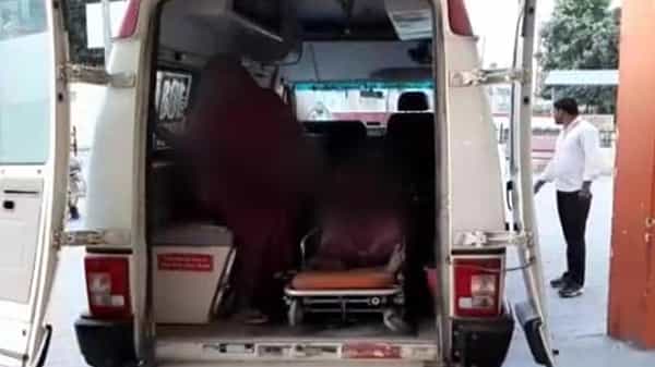 Crime News: అనుమానపు రాక్షసుడు.. భార్య పట్ల ఒళ్లు గగురుపరిచేలా ప్రవర్తించిన భర్త...