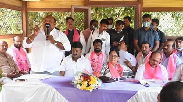 ఎమ్మెల్సీ ఎన్నికల్లో టీఆర్ఎస్ పక్కా ప్రణాళిక.. వాణిదేవిని గెలిపించడమే పీవీకి సరైన నివాళి-మంత్రి గంగుల
