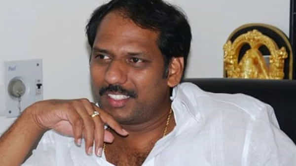 ఆ జిల్లాలో సీన్ రివర్స్.. మున్సిపల్ ఎన్నికల్లో తలకిందులవుతున్న పార్టీల బలాబలాలు