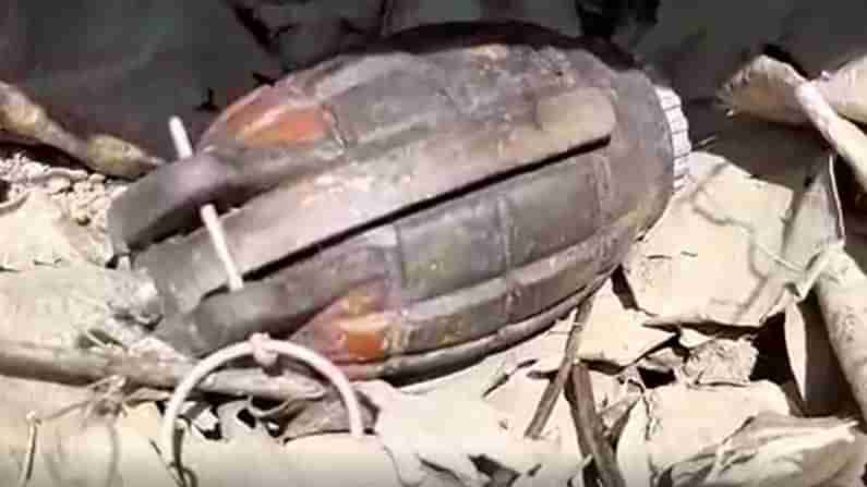 Grenade bomb in Mahabubnagar : మహబూబ్‌నగర్ జిల్లాలో గ్రనేడ్ బాంబు కలకలం, హడలిపోతోన్న స్థానికులు..టీవీ9 సాహసోపేత కవరేజ్