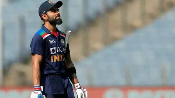 సెంచరీల కోసం ఆడట్లేదు.. జట్టు గెలుపే ముఖ్యం.. వారి నోరు మూయించిన టీమిండియా కెప్టెన్.!