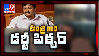 ఒళ్ళో చంటిపాప.. వీరితో పోరాడి ఓడిన మహిళ వైరల్ అవుతున్న వీడియో : Delhi Chain snatcher stabs woman video