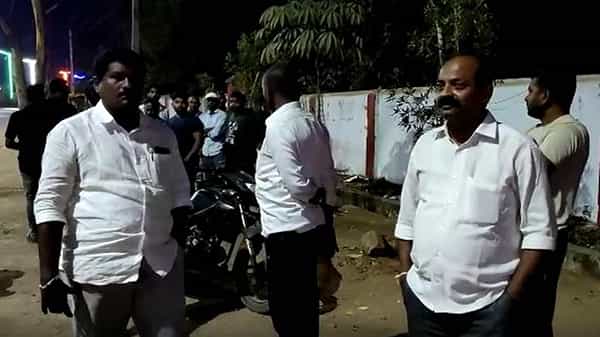 Mandala Ramu : టీఆర్ఎస్ ఎంపీటీసీ మండలరాముపై హత్యాయత్నం, మారణాయుధాలతో దాడికి తెగబడ్డ దుండగులు