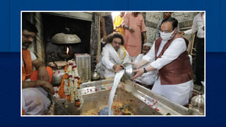 Smriti Irani: స్ట్రీట్ ఫుడ్‌పై కేంద్ర మంత్రి మోజు.. రోడ్డుపై పానీపూరీ తింటూ కనిపించిన స్మృతి ఇరానీ..