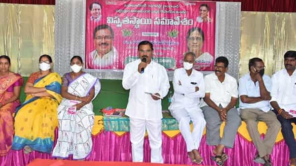 పనిచేసే ప్రభుత్వానికి ఓటేయండి.. విపక్షాల దుష్ప్రచారం నమ్మొద్దు.. ఎమ్మెల్సీ ఎన్నికల ప్రచారంలో మంత్రి నిరంజన్రెడ్డి