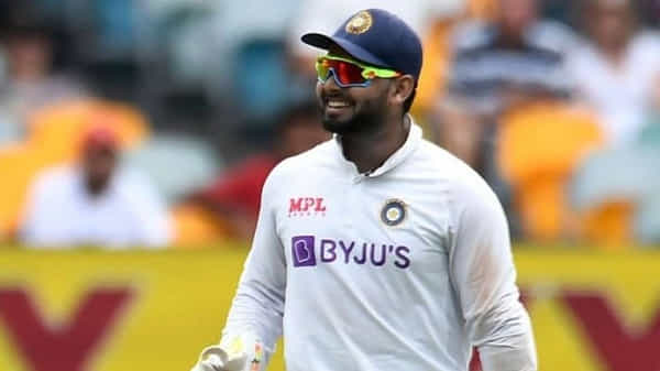 ఇంగ్లాండ్ టెస్ట్ మ్యాచ్లో రిషబ్ పంత్ సర్కస్ ఫీట్లు.. అదిరిందన్న కెప్టెన్ విరాట్ కోహ్లీ..