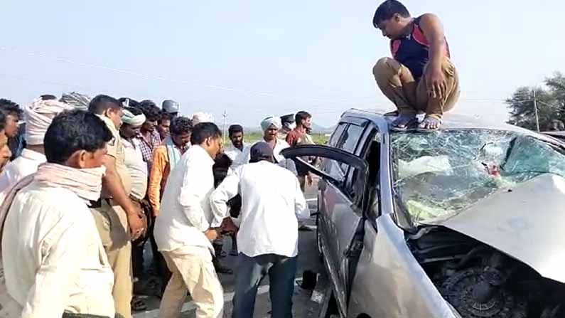 Road Accident: దైవ దర్శనానికి వెళ్లి వస్తుండగా ఘోర రోడ్డు ప్రమాదం.. ముగ్గురు దుర్మరణం